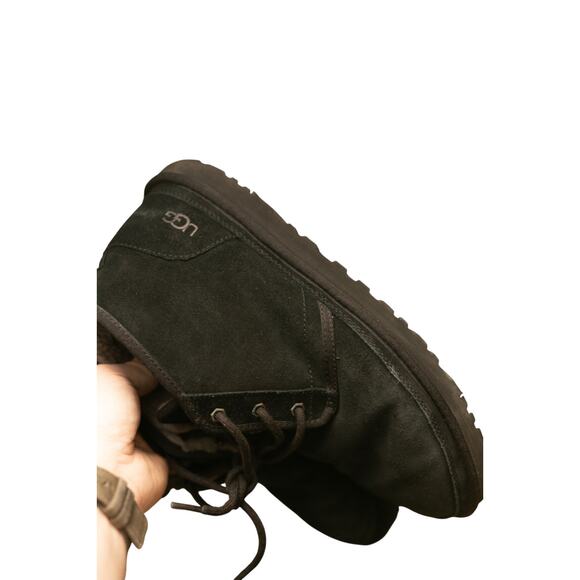 UGG Men’s Neumel Black Suede Chukka Boots Size 11 Sheepskin Lined - Picture 4 of 5